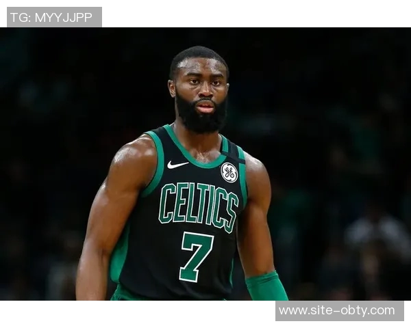 杰伦布朗：全力以赴展现自我同时激励身边队友共同进步