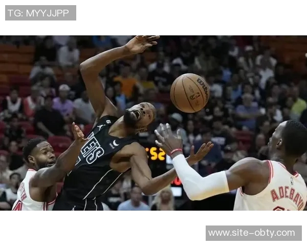 篮网官方宣布海史密斯右膝恢复出现肿胀将于八周后重新评估情况