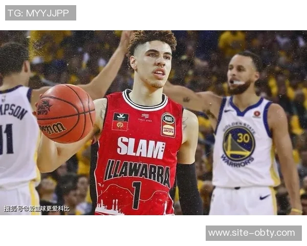 拉梅洛鲍尔全场表现出色20投7中砍下22分带领球队取得胜利