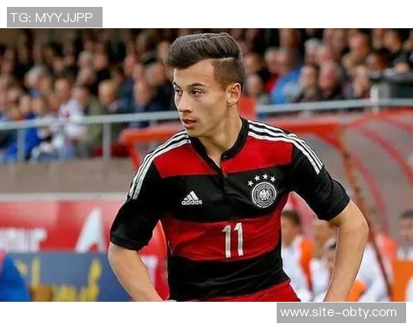 阿贾克斯即将引进达拉斯FC门将帕埃斯合同至2029年6月 阿贾克斯即将引进达拉斯FC门将帕埃斯合同至2029年6月